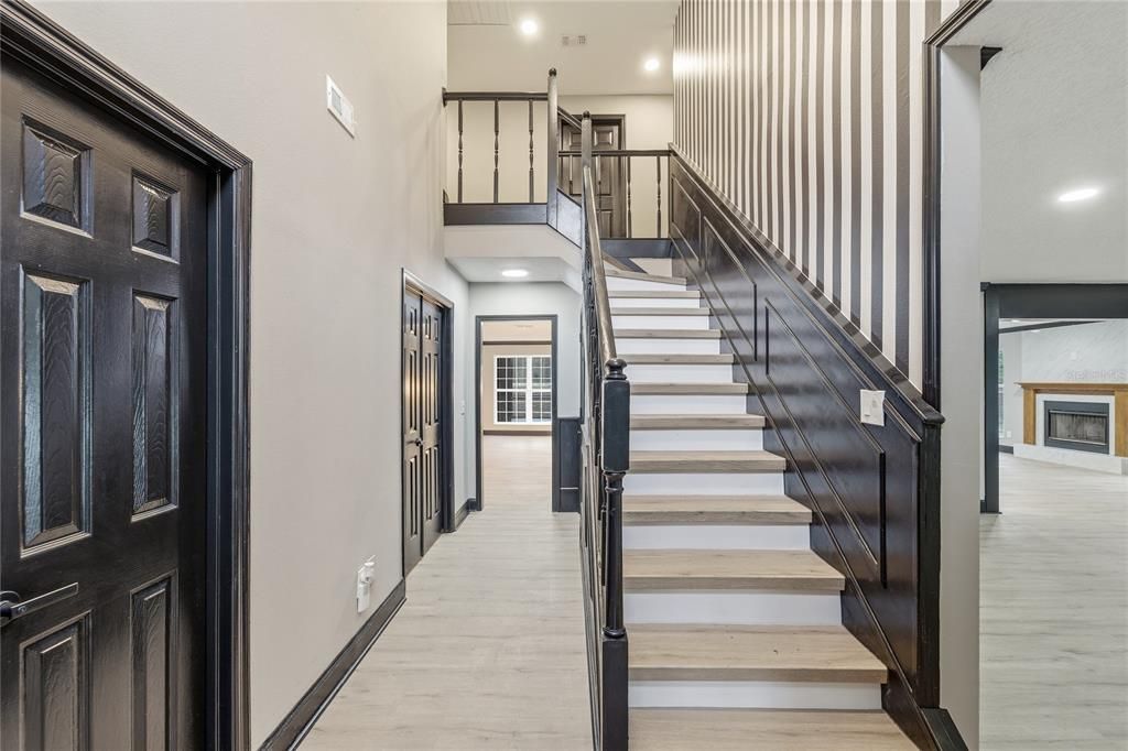 待售: $1,280,000 (5 贝兹, 3 浴室, 4005 平方英尺)