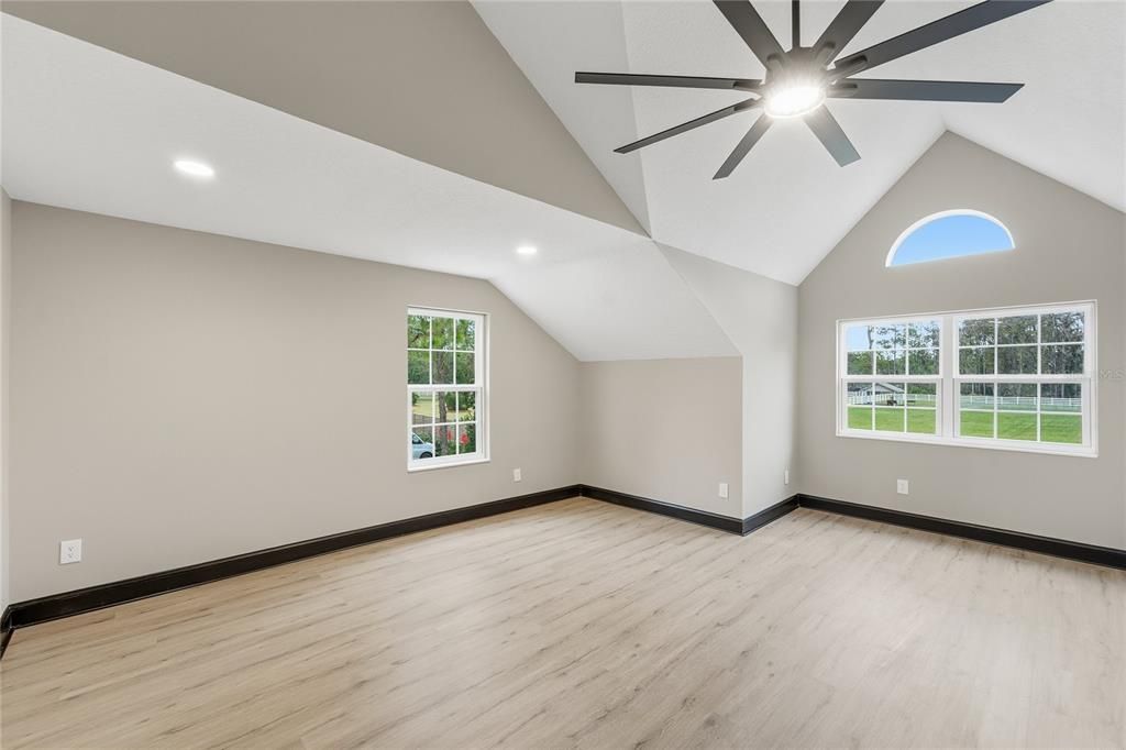 待售: $1,280,000 (5 贝兹, 3 浴室, 4005 平方英尺)