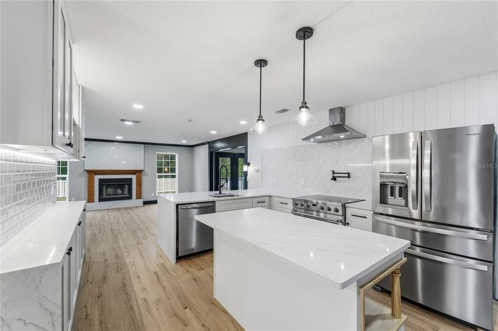 待售: $1,280,000 (5 贝兹, 3 浴室, 4005 平方英尺)