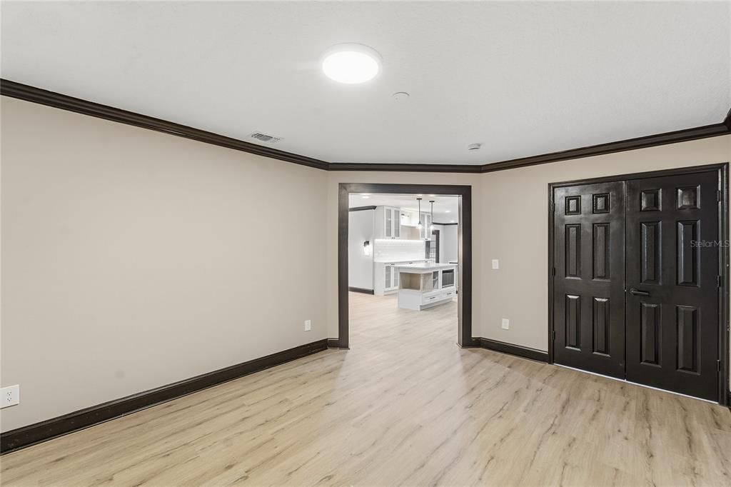 待售: $1,280,000 (5 贝兹, 3 浴室, 4005 平方英尺)