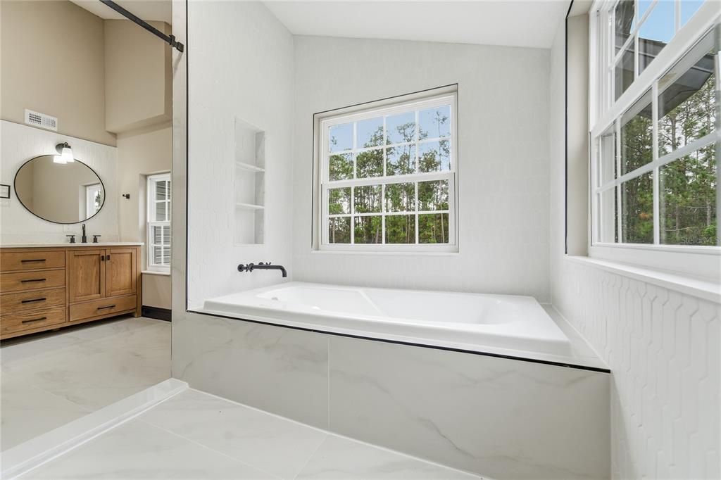 待售: $1,280,000 (5 贝兹, 3 浴室, 4005 平方英尺)