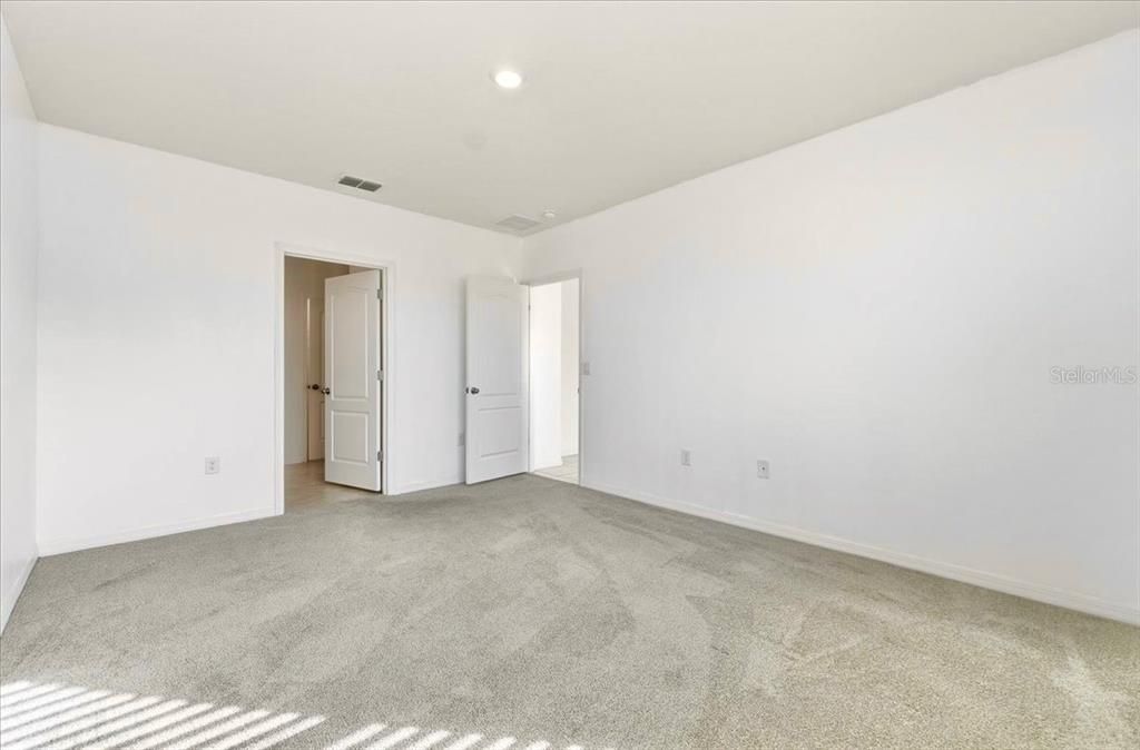 待售: $309,990 (4 贝兹, 2 浴室, 1851 平方英尺)