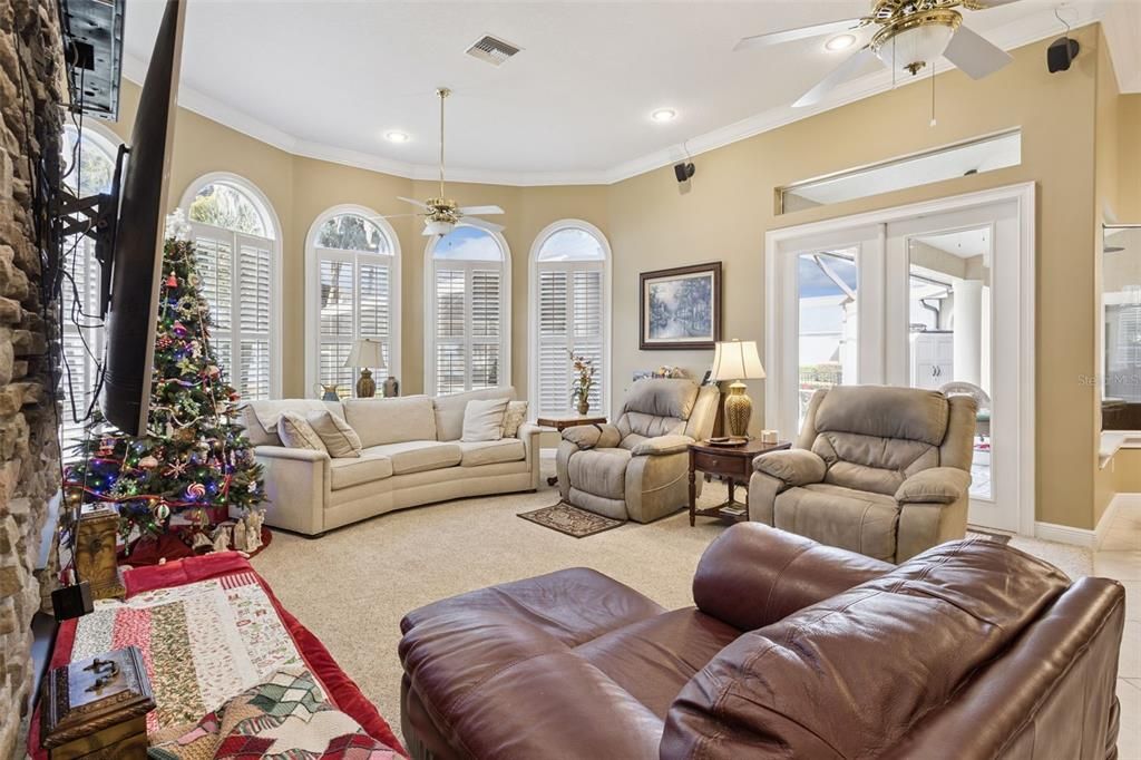 En Venta: $1,750,000 (3 camas, 3 baños, 3894 Pies cuadrados)