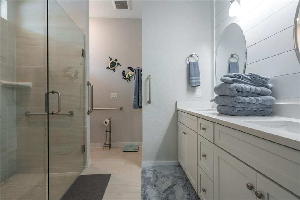 待售: $425,000 (2 贝兹, 2 浴室, 1123 平方英尺)