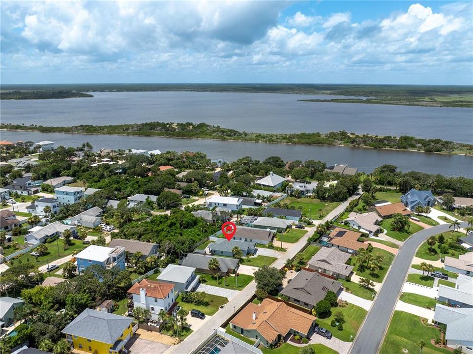 待售: $425,000 (2 贝兹, 2 浴室, 1123 平方英尺)