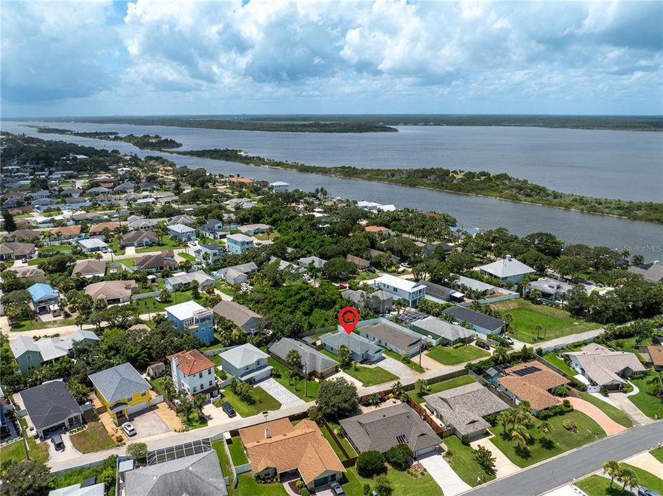 待售: $425,000 (2 贝兹, 2 浴室, 1123 平方英尺)