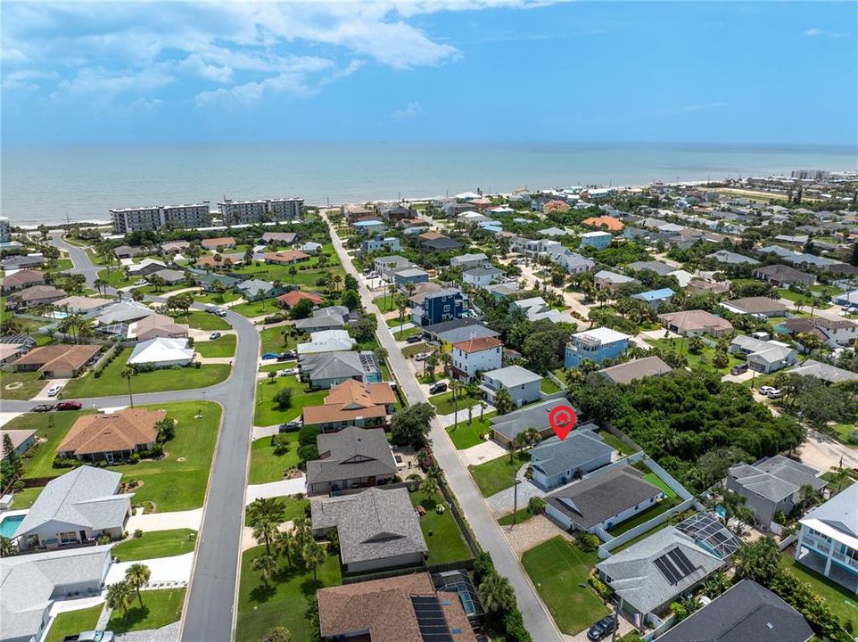 待售: $425,000 (2 贝兹, 2 浴室, 1123 平方英尺)