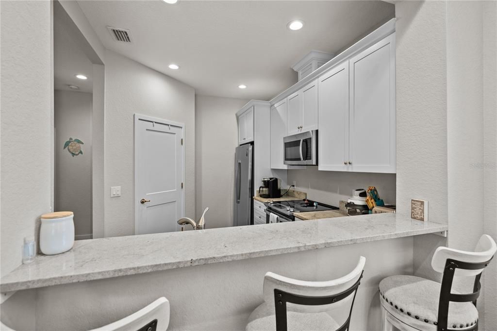 待售: $425,000 (2 贝兹, 2 浴室, 1123 平方英尺)