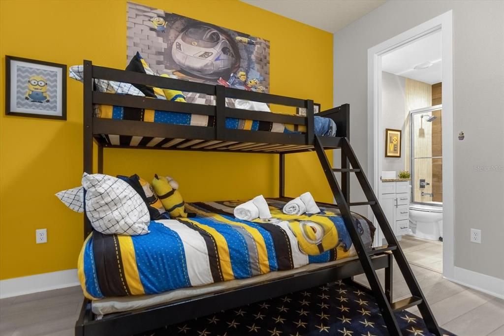 For Sale: $480,000 (4 beds, 4 baths, 1804 Square Feet)