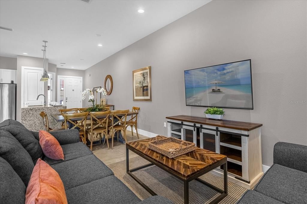 For Sale: $480,000 (4 beds, 4 baths, 1804 Square Feet)