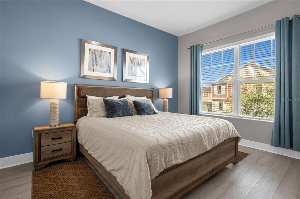 For Sale: $480,000 (4 beds, 4 baths, 1804 Square Feet)