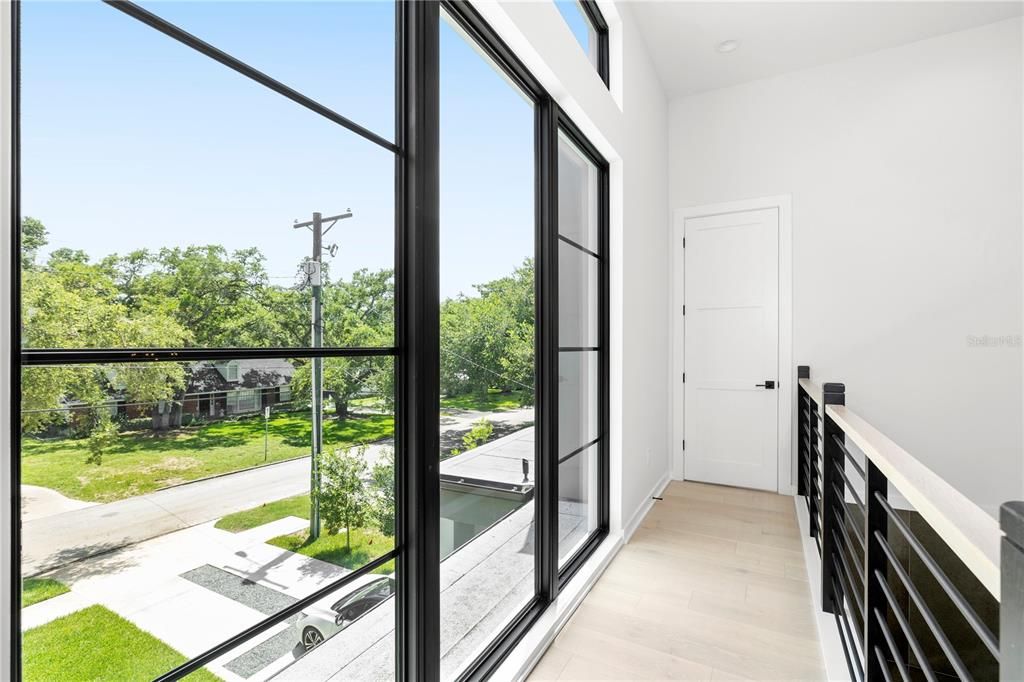 На продажу: $3,100,000 (6 спален, 5 ванн, 4891 Квадратных фут)