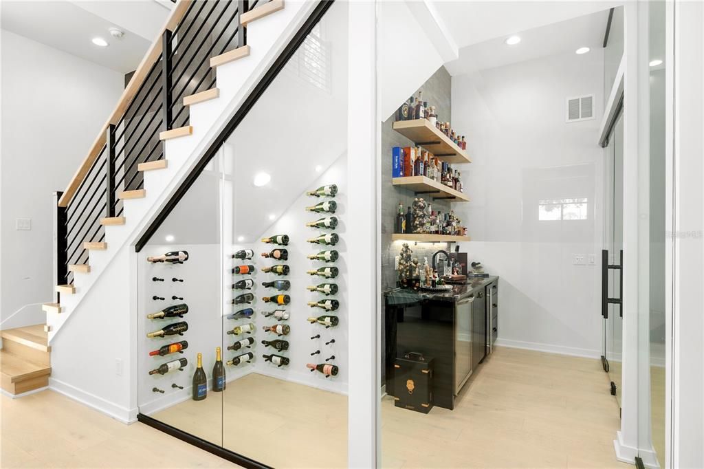 На продажу: $3,100,000 (6 спален, 5 ванн, 4891 Квадратных фут)