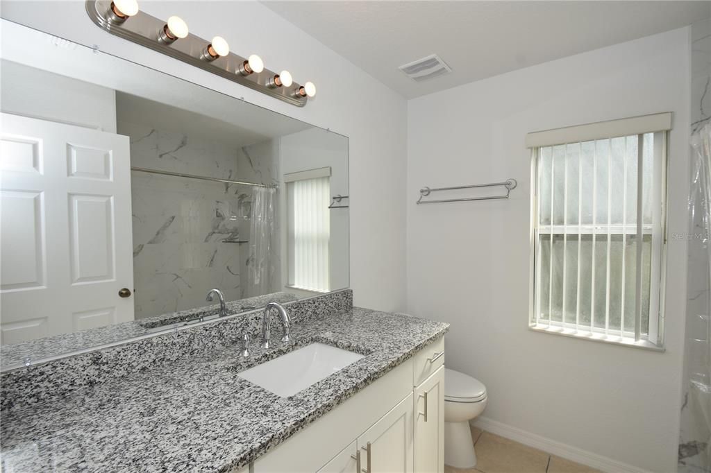 For Rent: $2,000 (3 beds, 2 baths, 1820 Square Feet)