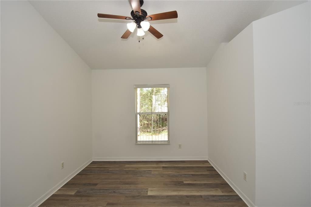 For Rent: $2,000 (3 beds, 2 baths, 1820 Square Feet)