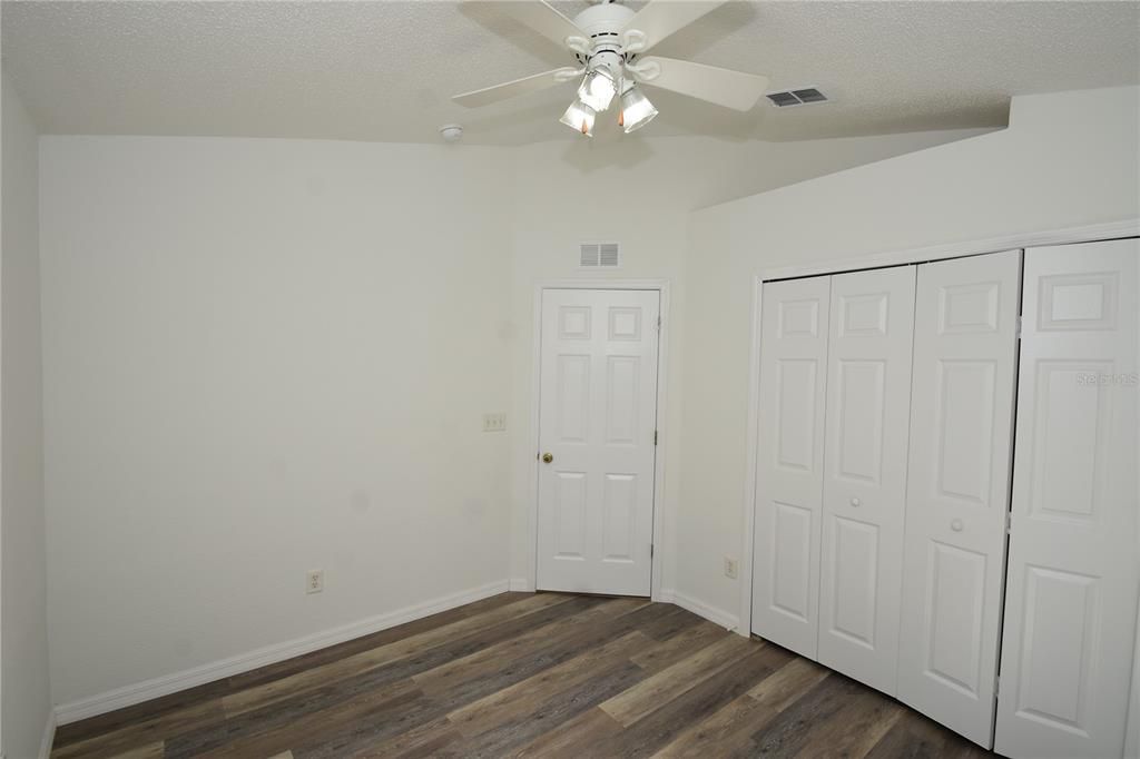 For Rent: $2,000 (3 beds, 2 baths, 1820 Square Feet)