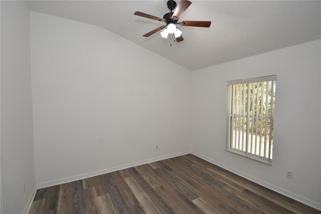 For Rent: $2,000 (3 beds, 2 baths, 1820 Square Feet)