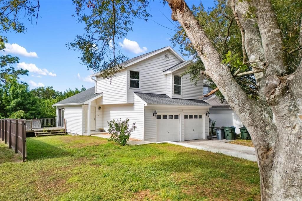 For Sale: $299,900 (3 beds, 2 baths, 1500 Square Feet)