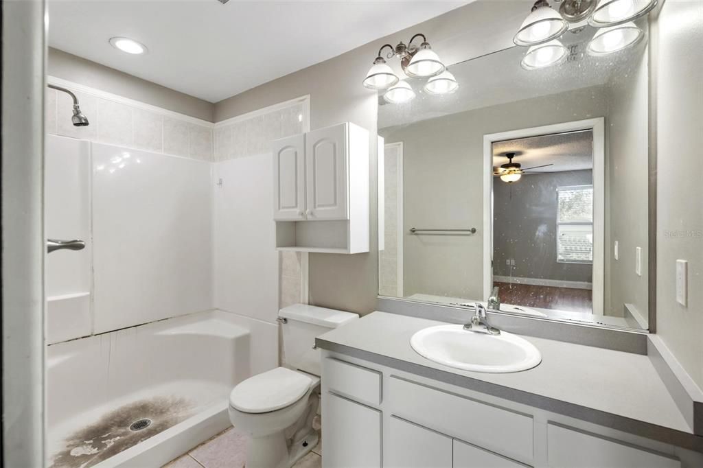 For Sale: $299,900 (3 beds, 2 baths, 1500 Square Feet)