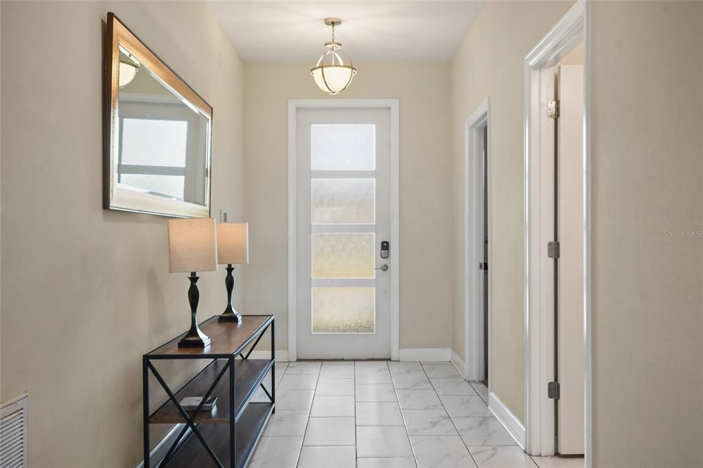 En Renta: $4,400 (8 camas, 5 baños, 3922 Pies cuadrados)