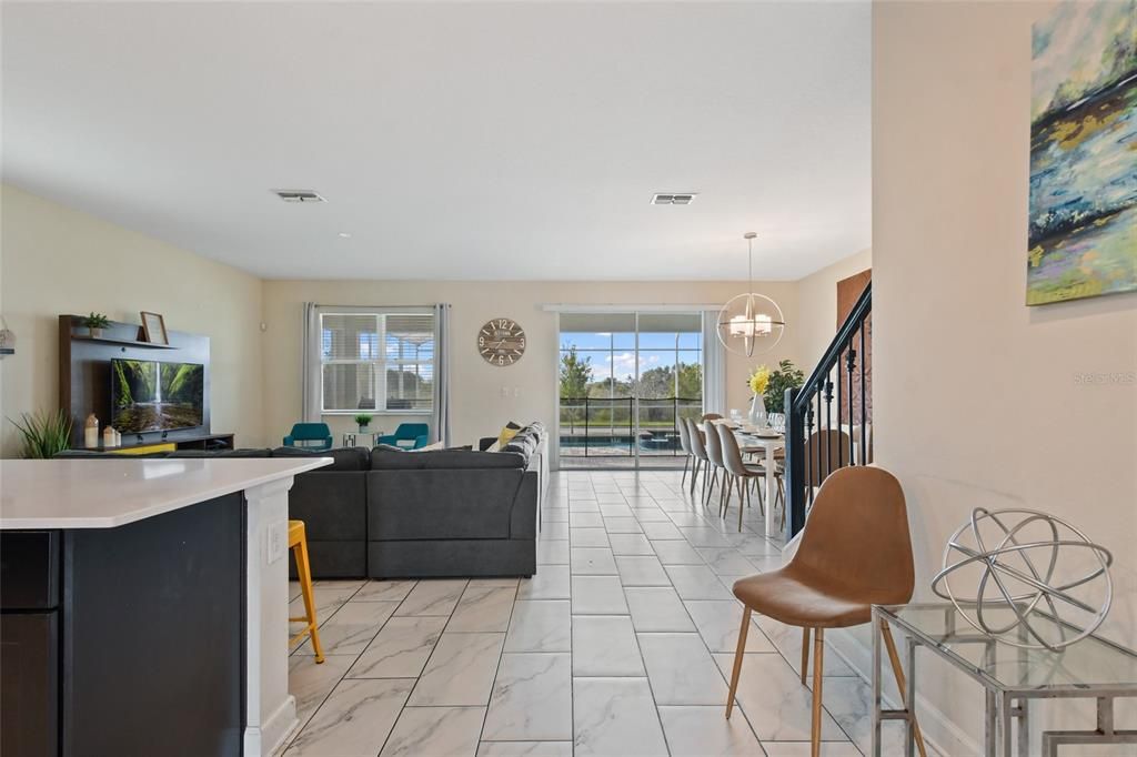 En Renta: $4,400 (8 camas, 5 baños, 3922 Pies cuadrados)