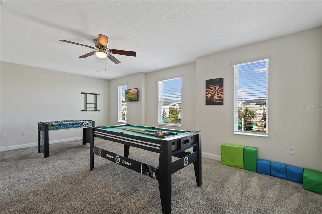 En Renta: $4,400 (8 camas, 5 baños, 3922 Pies cuadrados)