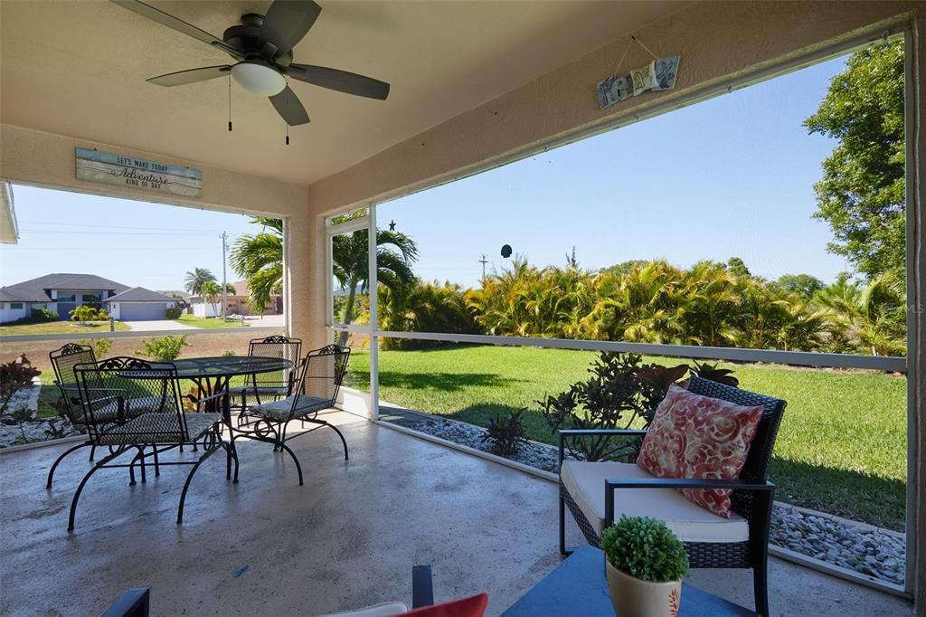 For Sale: $324,000 (3 beds, 2 baths, 1479 Square Feet)