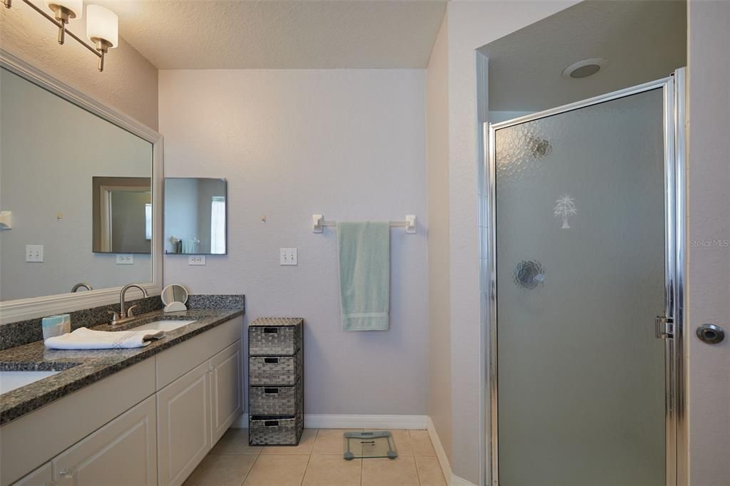 For Sale: $324,000 (3 beds, 2 baths, 1479 Square Feet)