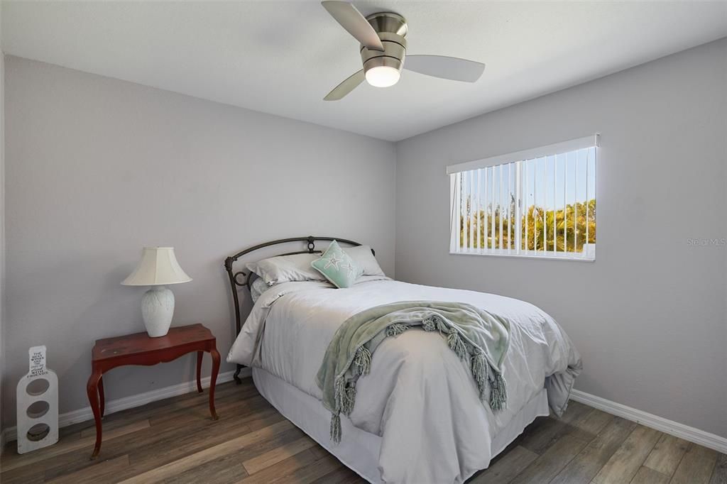 For Sale: $324,000 (3 beds, 2 baths, 1479 Square Feet)