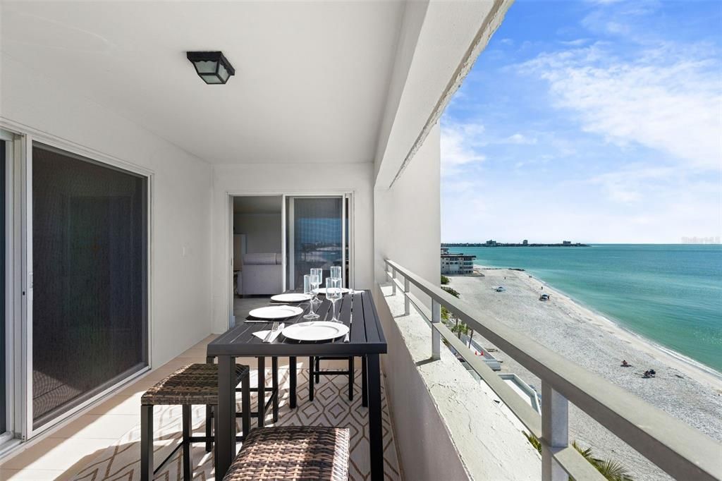 В аренду: $6,000 (2 спален, 2 ванн, 1403 Квадратных фут)