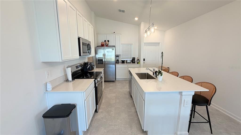 出租: $2,600 (3 贝兹, 2 浴室, 1260 平方英尺)