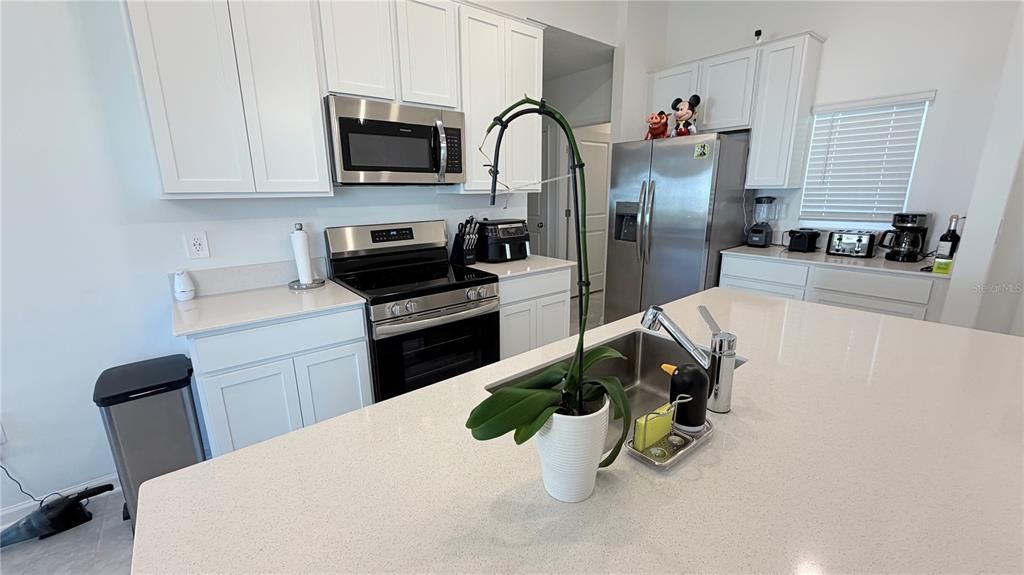 出租: $2,600 (3 贝兹, 2 浴室, 1260 平方英尺)