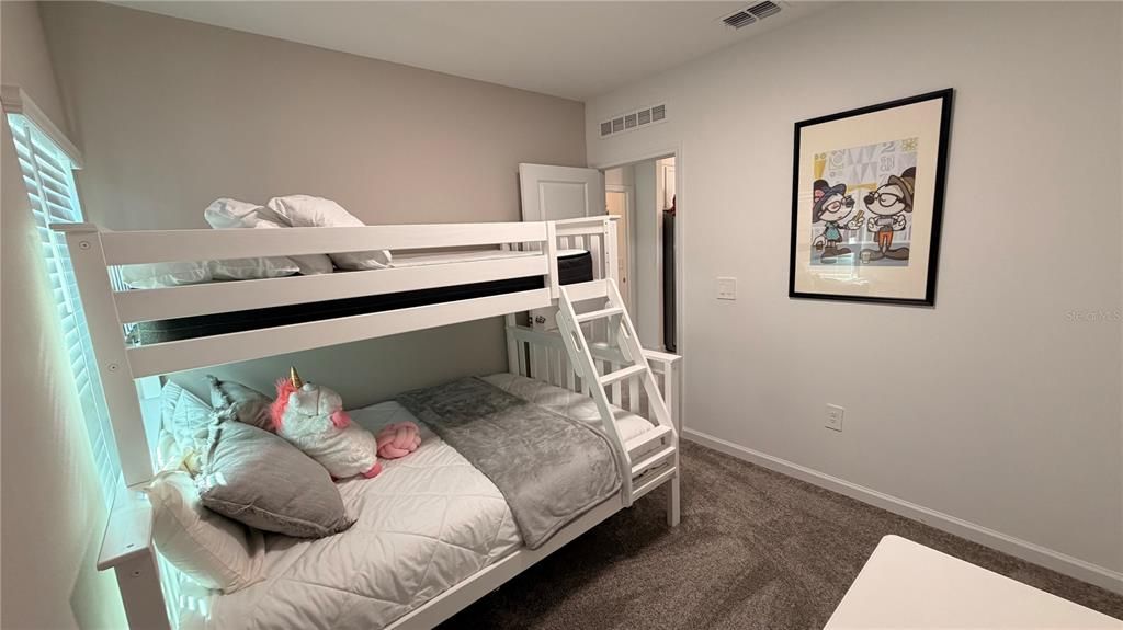 出租: $2,600 (3 贝兹, 2 浴室, 1260 平方英尺)