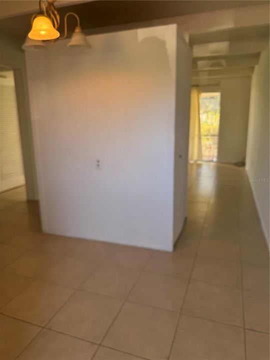 В аренду: $900 (1 спален, 1 ванн, 648 Квадратных фут)