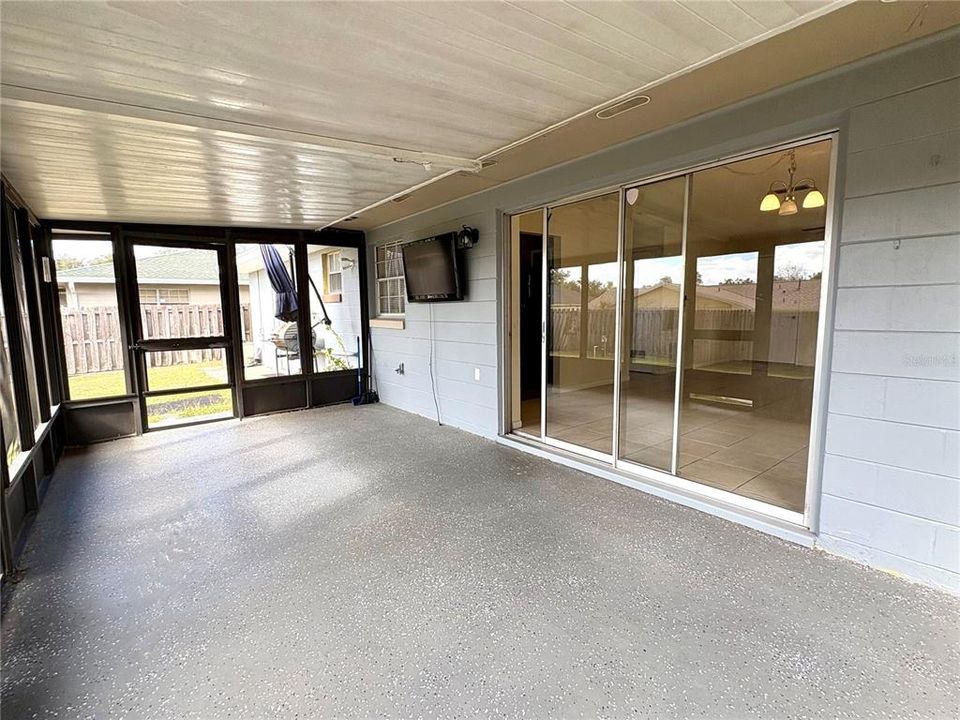 En Renta: $1,350 (2 camas, 2 baños, 1036 Pies cuadrados)