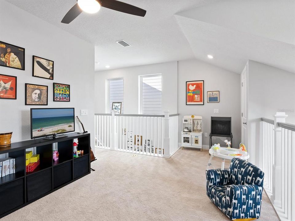 出租: $3,600 (3 贝兹, 3 浴室, 1908 平方英尺)