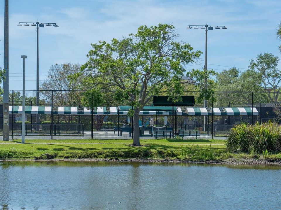 出租: $3,600 (3 贝兹, 3 浴室, 1908 平方英尺)