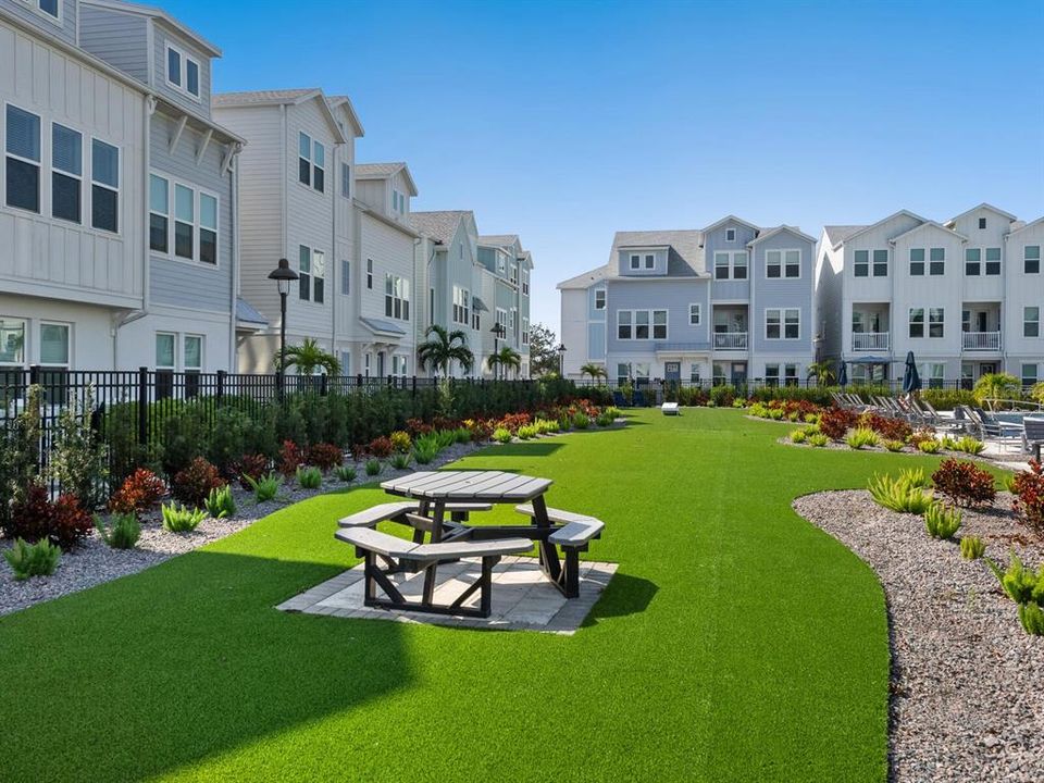 出租: $3,600 (3 贝兹, 3 浴室, 1908 平方英尺)