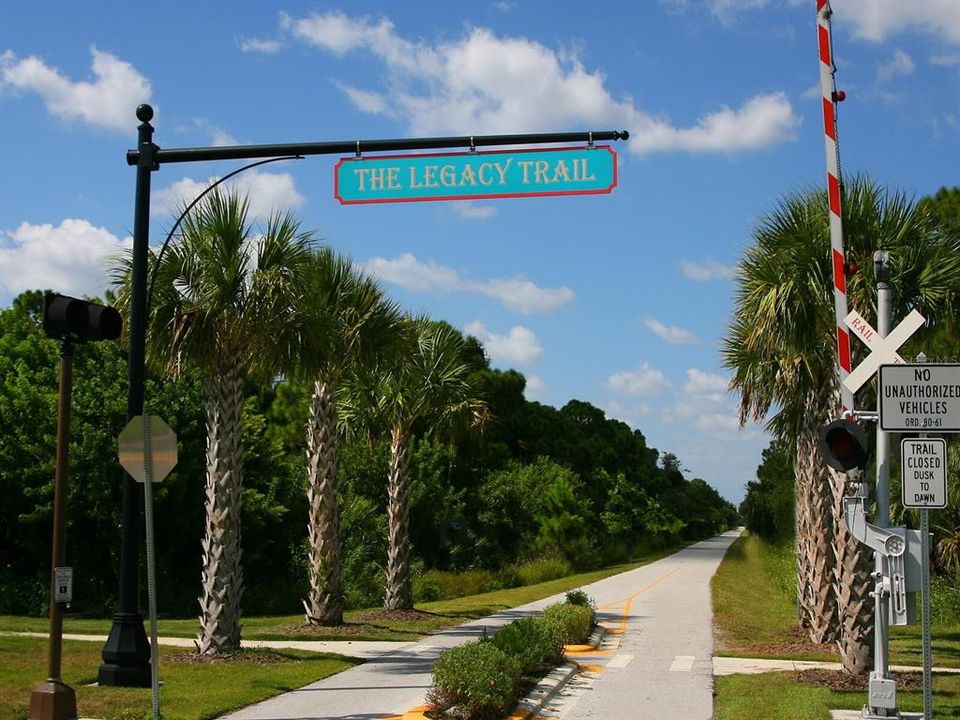 出租: $3,600 (3 贝兹, 3 浴室, 1908 平方英尺)