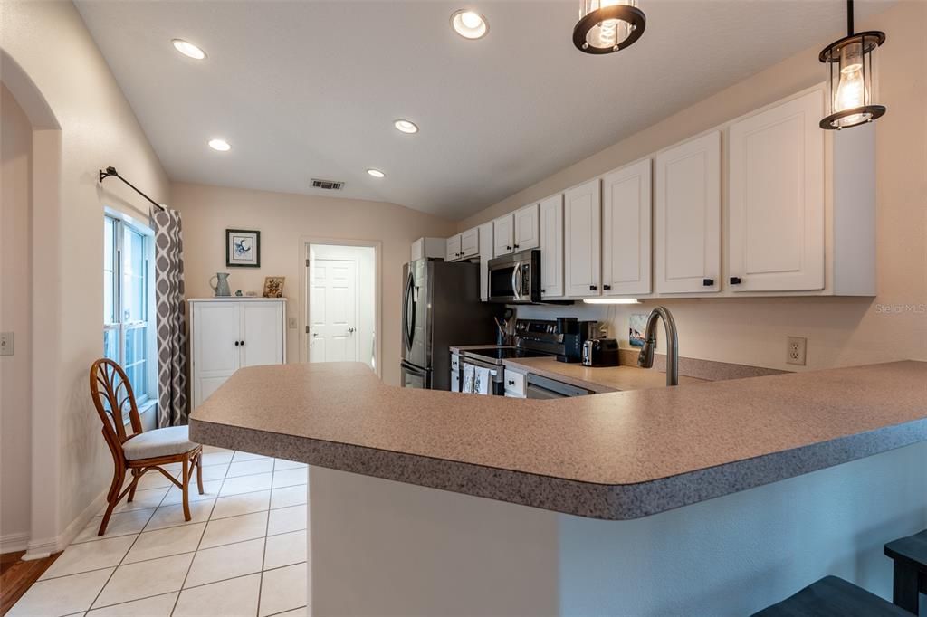 For Sale: $259,000 (3 beds, 2 baths, 1702 Square Feet)