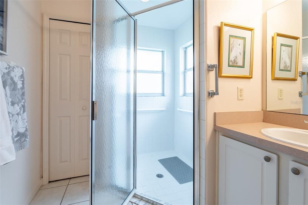 For Sale: $259,000 (3 beds, 2 baths, 1702 Square Feet)