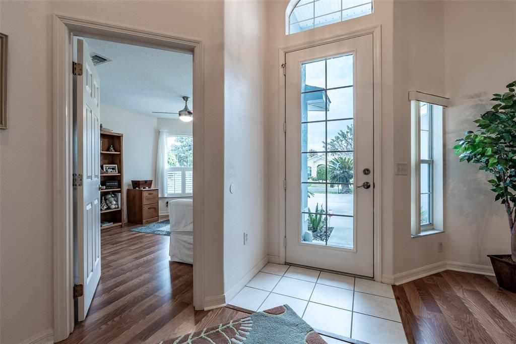 For Sale: $259,000 (3 beds, 2 baths, 1702 Square Feet)