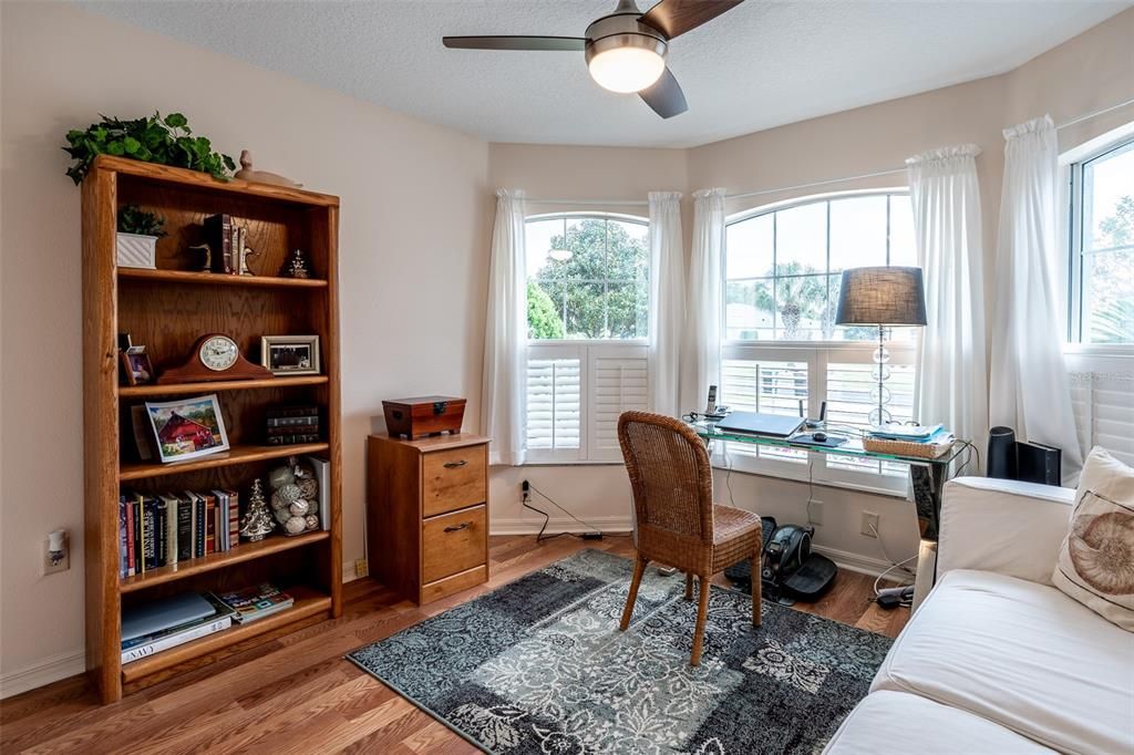 For Sale: $259,000 (3 beds, 2 baths, 1702 Square Feet)