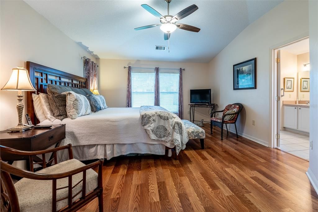 For Sale: $259,000 (3 beds, 2 baths, 1702 Square Feet)