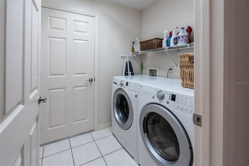 For Sale: $259,000 (3 beds, 2 baths, 1702 Square Feet)