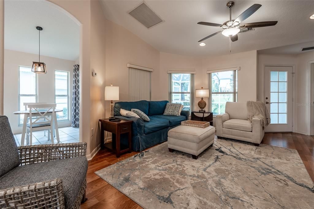 For Sale: $259,000 (3 beds, 2 baths, 1702 Square Feet)