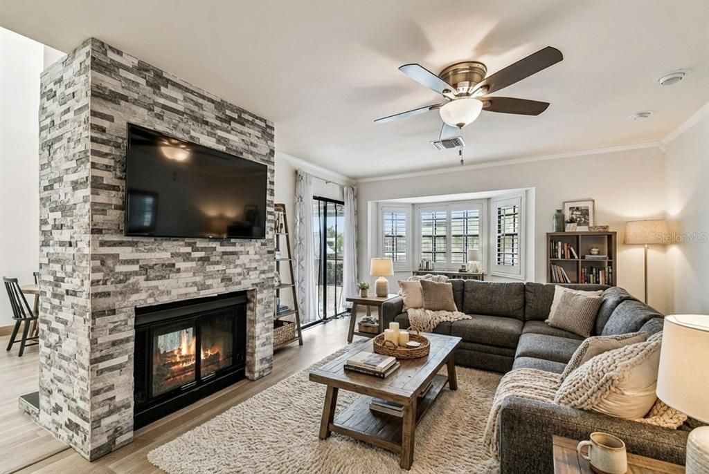 For Sale: $379,000 (3 beds, 2 baths, 1778 Square Feet)