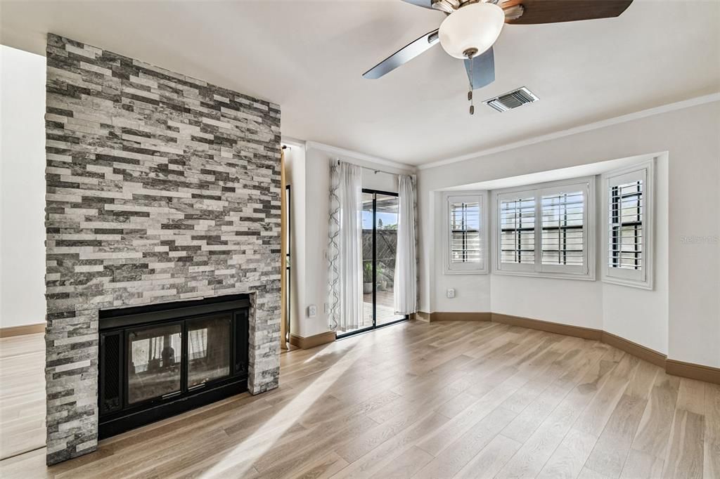 For Sale: $379,000 (3 beds, 2 baths, 1778 Square Feet)