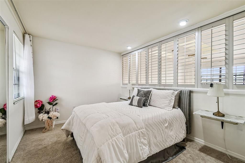 For Sale: $379,000 (3 beds, 2 baths, 1778 Square Feet)