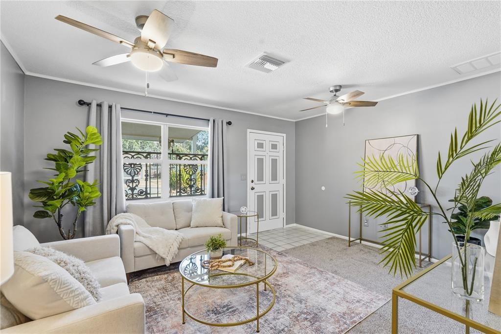 На продажу: $235,000 (3 спален, 1 ванн, 995 Квадратных фут)